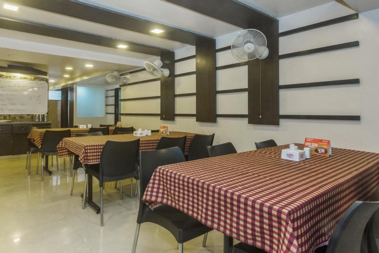 Flagship 4387 Hotel Theem Plaaza Нашик Екстер'єр фото